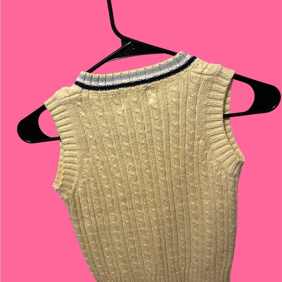 Vintage / 90’s  Kitestrings Women's yellow knitted V-Neck Sweater Vest - Picture 3 of 3